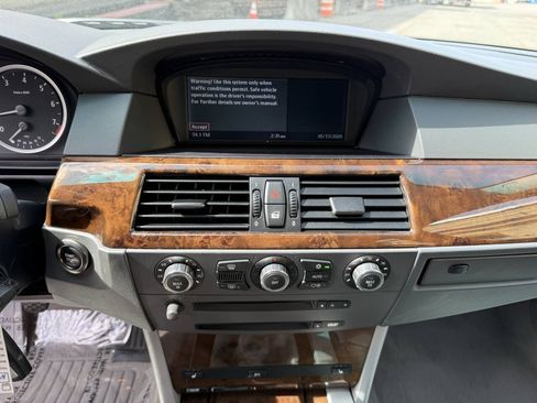 Used 2007 BMW 530xi Sedan AWD/4WD image 42