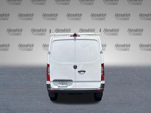 Used 2024 Mercedes-Benz Sprinter 2500 image 9
