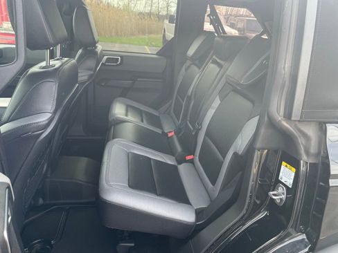 Used 2024 Ford Bronco Black Diamond image 28