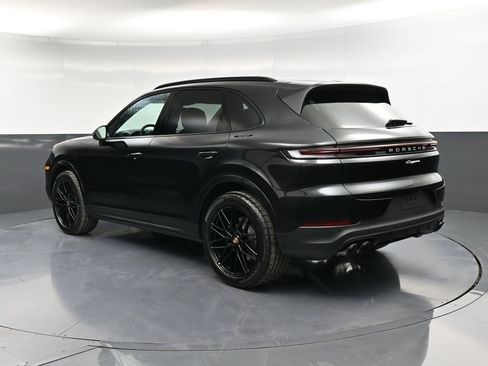 New 2026 Porsche Cayenne AWD/4WD image 3