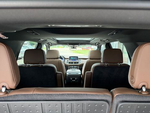 Used 2024 Chevrolet Tahoe High Country AWD/4WD image 22