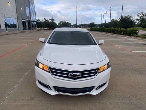 Used 2020 Chevrolet Impala LT FWD image 2