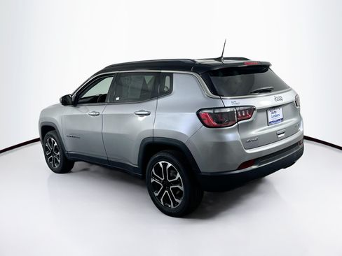 Used 2022 Jeep Compass Limited AWD/4WD image 7