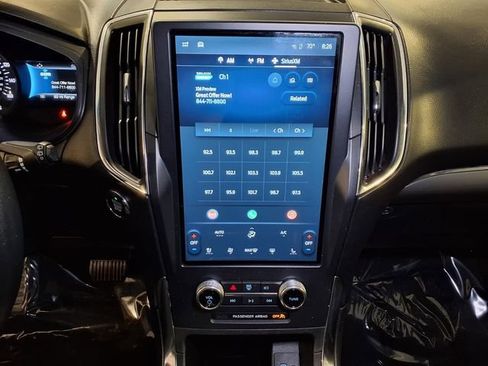 Used 2022 Ford Edge Titanium AWD/4WD image 6
