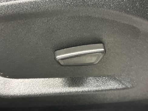 Used 2024 Ford Edge ST-Line image 23