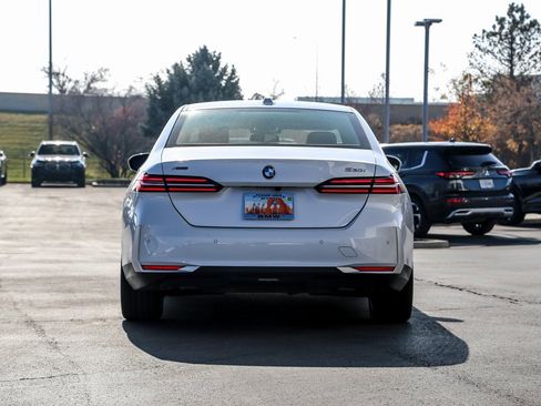 Used 2025 BMW 530i xDrive w/ Premium Package image 4