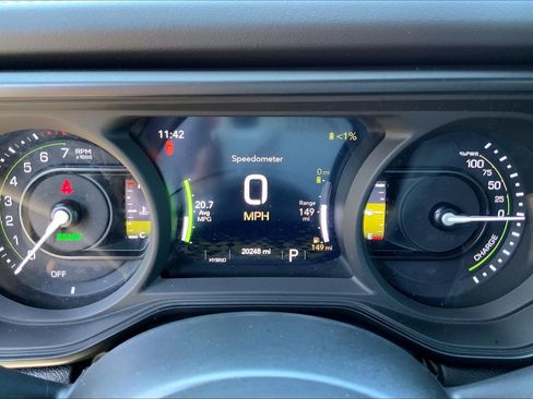 Used 2024 Jeep Wrangler Unlimited Rubicon 4xe AWD/4WD image 20