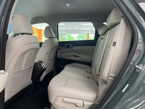 New 2026 Kia Sorento EX AWD/4WD image 16