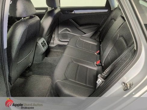 Used 2013 Volkswagen Passat 2.5 SE FWD image 27