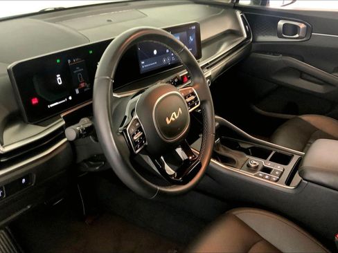 Certified 2024 Kia Sorento S FWD image 14
