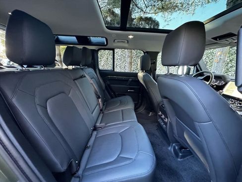 Used 2026 Land Rover Defender 110 S image 23