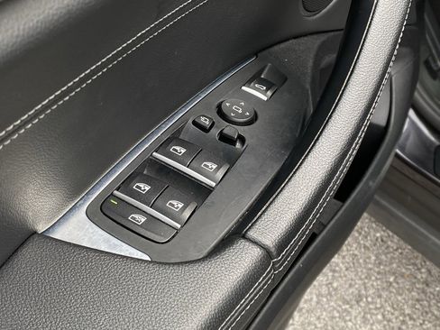 Used 2019 BMW X3 xDrive30i w/ Premium Package image 12