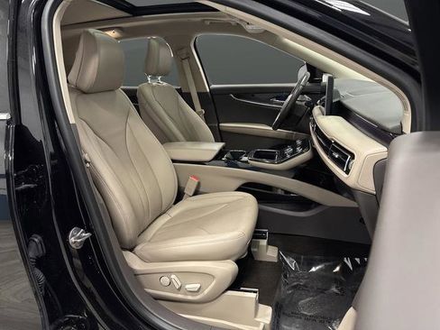 Used 2023 Lincoln Nautilus Reserve image 31