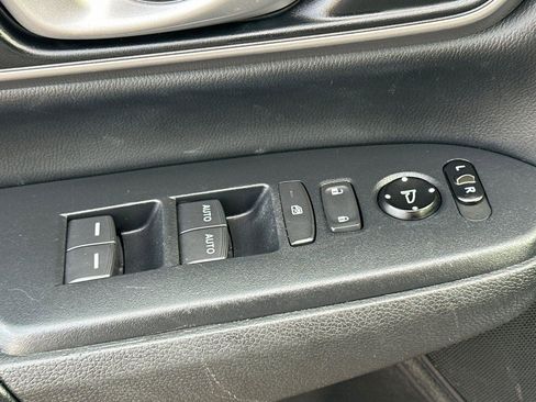Used 2020 Honda CR-V EX-L image 11