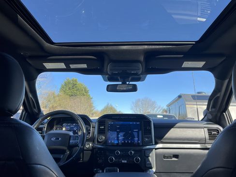 Used 2022 Ford F150 XLT w/ Equipment Group 302A High image 15