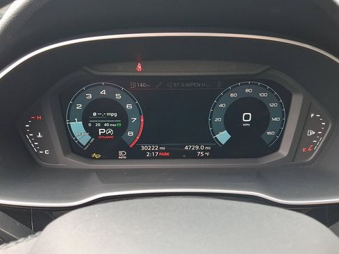 Used 2025 Audi Q3 2.0T Premium AWD/4WD image 21