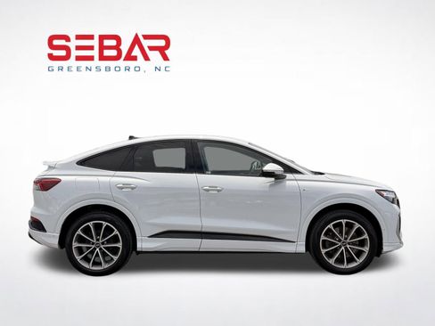 Used 2022 Audi Q4 e-tron Premium Plus w/ Premium Plus AWD/4WD image 8