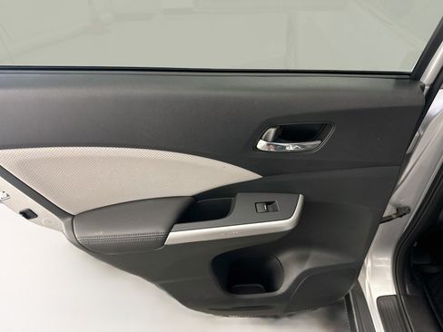 Used 2016 Honda CR-V Touring image 26