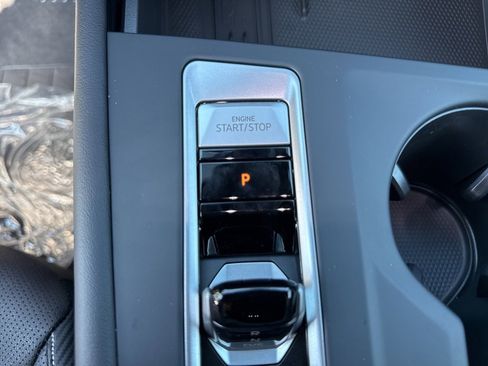 New 2026 Volkswagen Atlas Cross Sport SE image 35