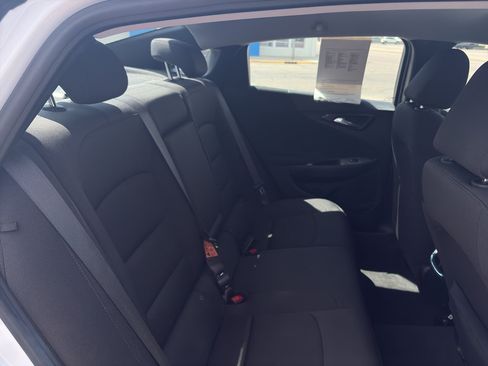 Used 2024 Chevrolet Malibu LT FWD image 15