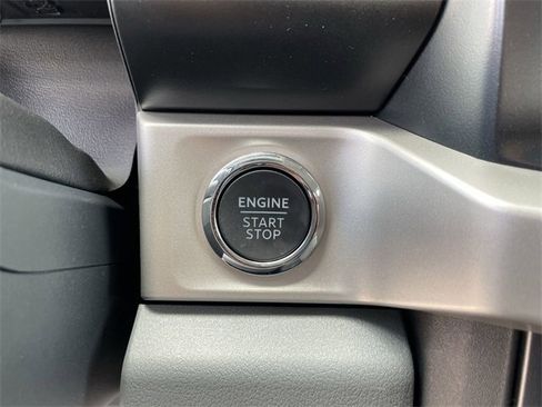 Used 2025 Ford F350 XLT w/ Black Appearance Package image 38