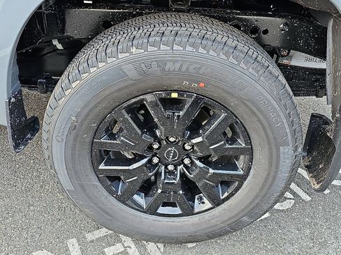 New 2026 Nissan Frontier SV w/ Tow Package AWD/4WD image 6
