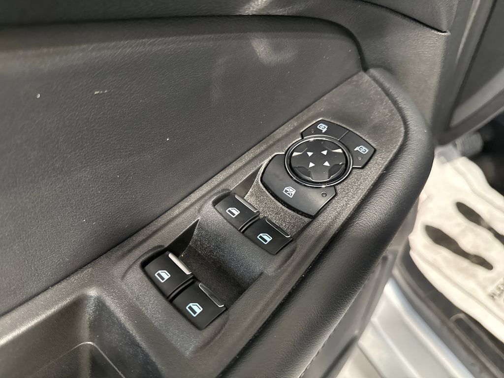 Used 2024 Ford Edge SEL AWD/4WD image 29