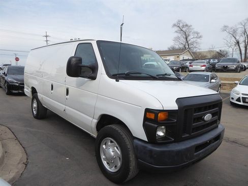 Used 2014 Ford E-250 and Econoline 250 Extended image 1