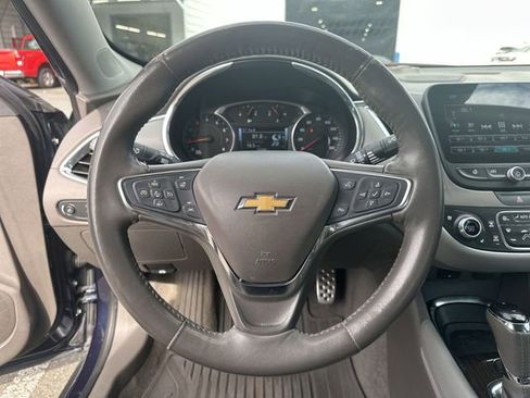 Used 2016 Chevrolet Malibu Premier w/ Driver Confidence Package II image 9