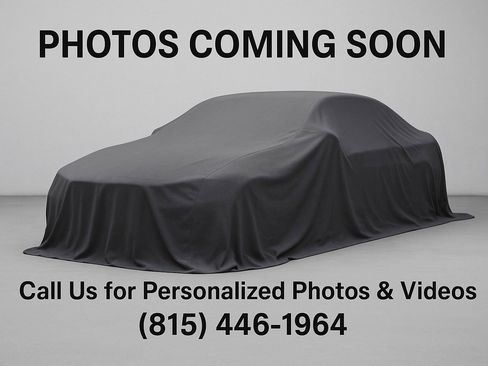 Used 2025 Honda Pilot Touring image 9