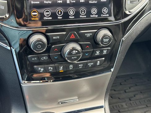 Used 2021 Jeep Grand Cherokee Limited w/ Quick Order Package 28K 80th AWD/4WD image 35