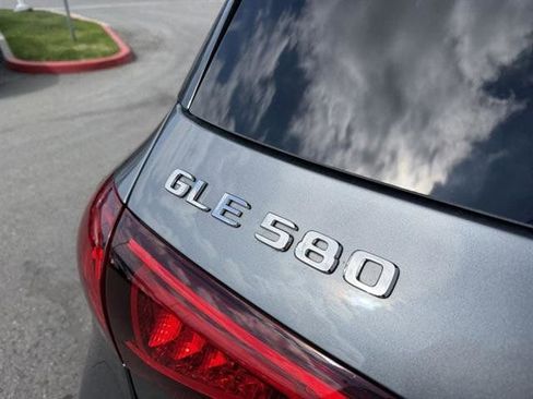 Used 2022 Mercedes-Benz GLE 580 4MATIC image 10