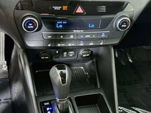 Used 2020 Hyundai Tucson Sport FWD image 7