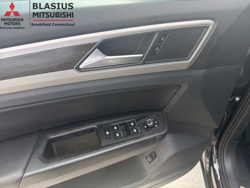 Used 2019 Volkswagen Atlas SEL R-Line AWD/4WD image 22