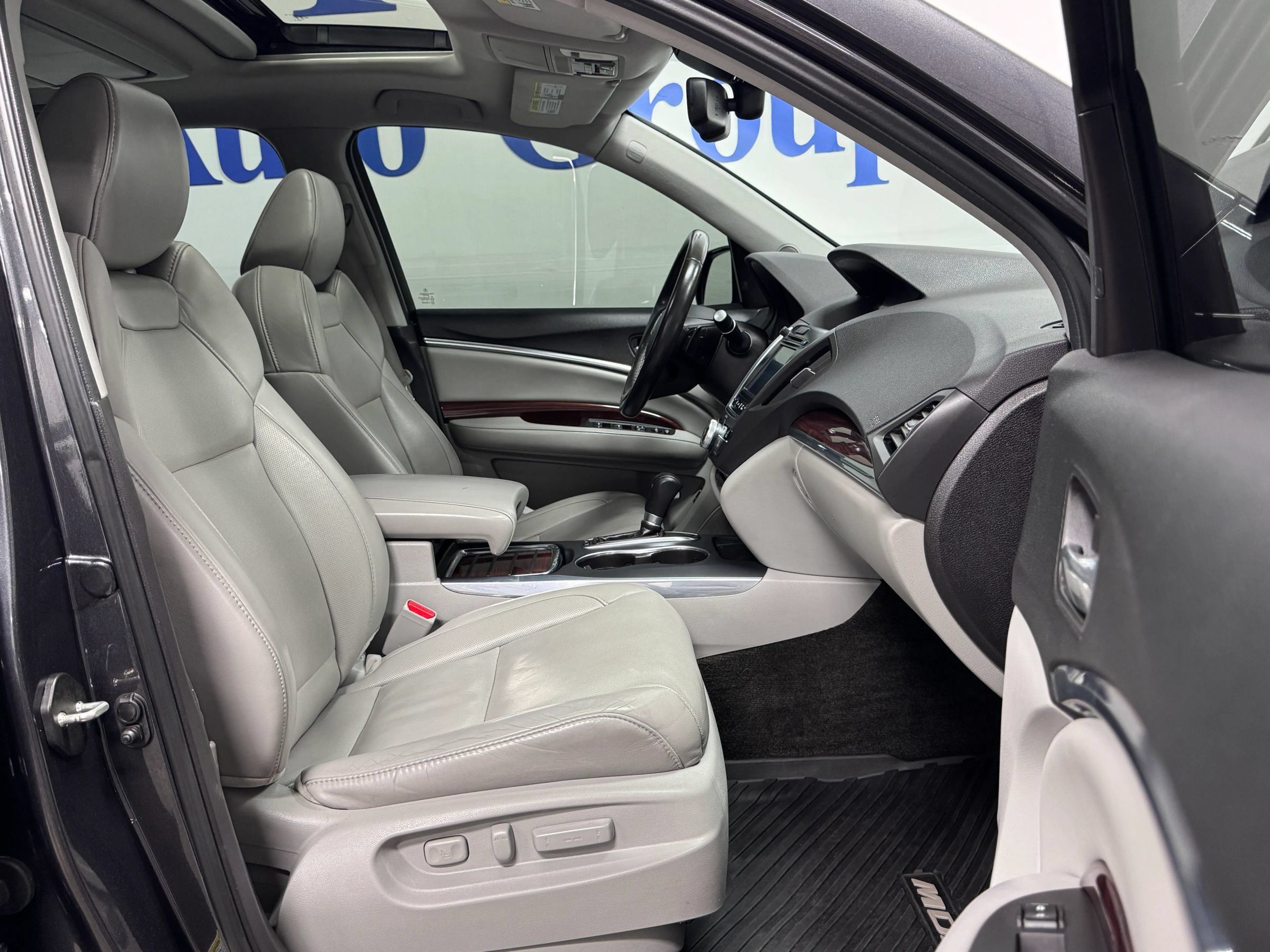Used 2014 Acura MDX w/ Advance Package AWD/4WD image 8