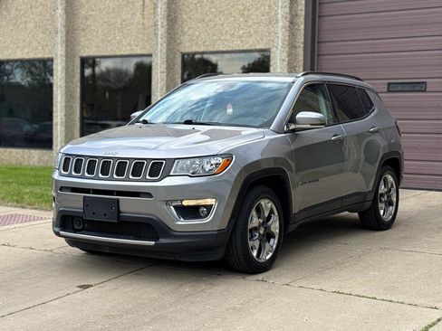 Used 2021 Jeep Compass Limited FWD image 2