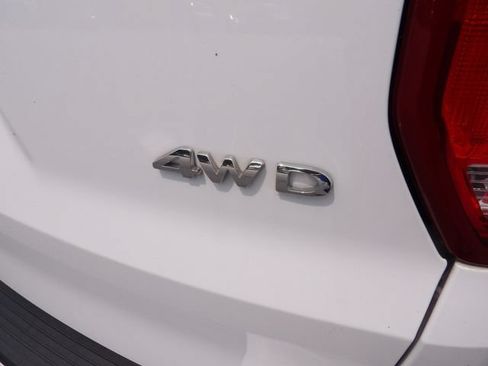 Certified 2018 Ford Explorer XLT AWD/4WD image 11