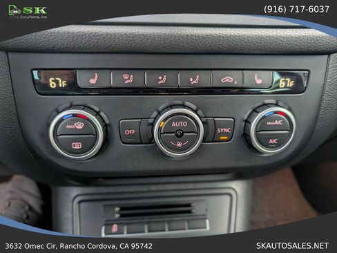 Used 2013 Volkswagen Tiguan SEL image 22