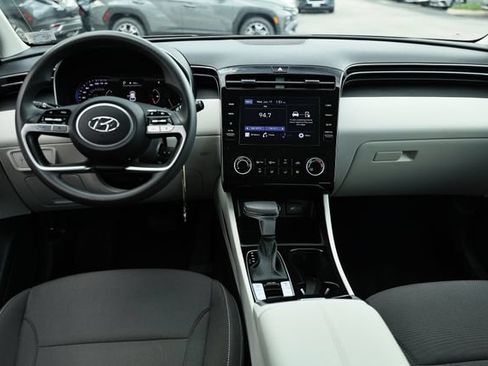 Used 2023 Hyundai Tucson SE AWD/4WD image 24