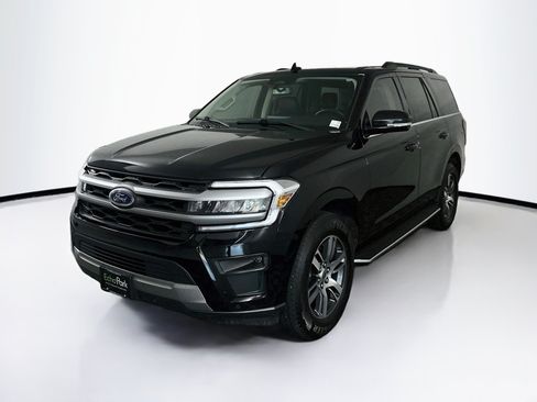 Used 2022 Ford Expedition XLT RWD image 3