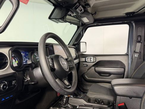 Used 2025 Jeep Wrangler Willys 4xe image 24