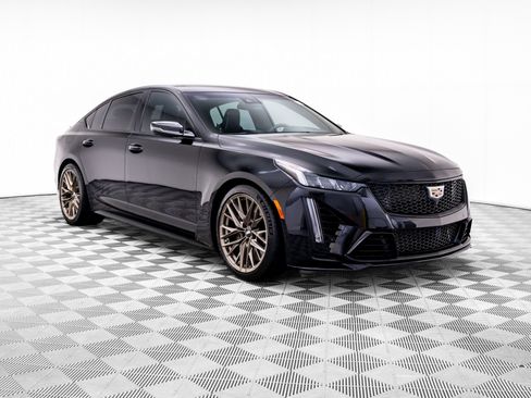 Used 2022 Cadillac CT5 V Blackwing RWD image 9
