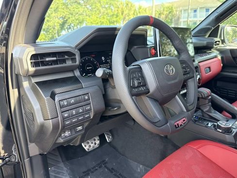 Used 2025 Toyota Tacoma TRD Pro AWD/4WD image 26