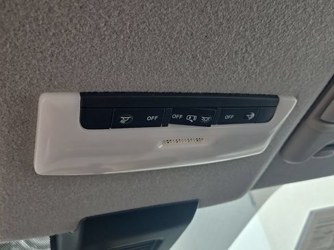 Used 2023 Nissan Kicks S FWD image 28