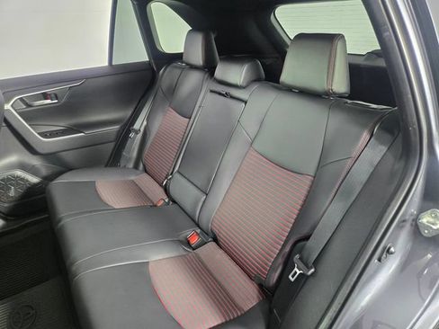 Used 2025 Toyota RAV4 XSE w/ Weather Package AWD/4WD image 17
