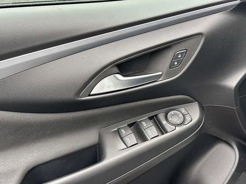 New 2026 Buick Envista Preferred FWD image 9