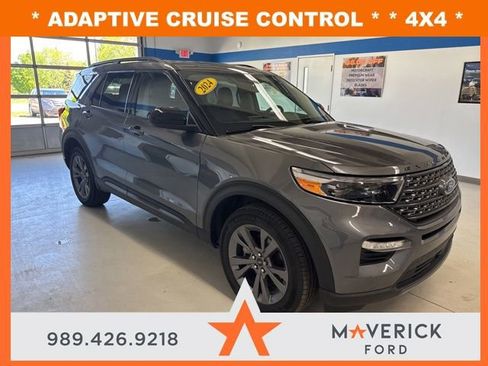 Used 2024 Ford Explorer XLT w/ Equipment Group 202A AWD/4WD image 4