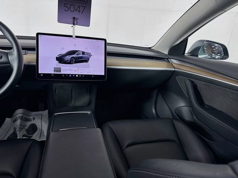 Used 2022 Tesla Model 3 Long Range AWD/4WD image 25