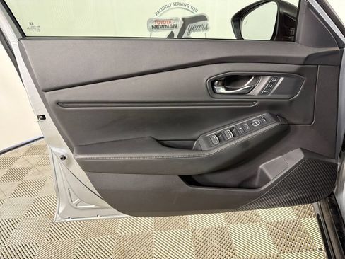 Used 2024 Honda Accord Sport image 11
