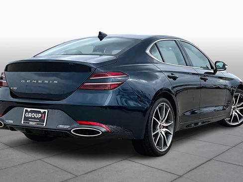 Used 2025 Genesis G70 2.5T image 12